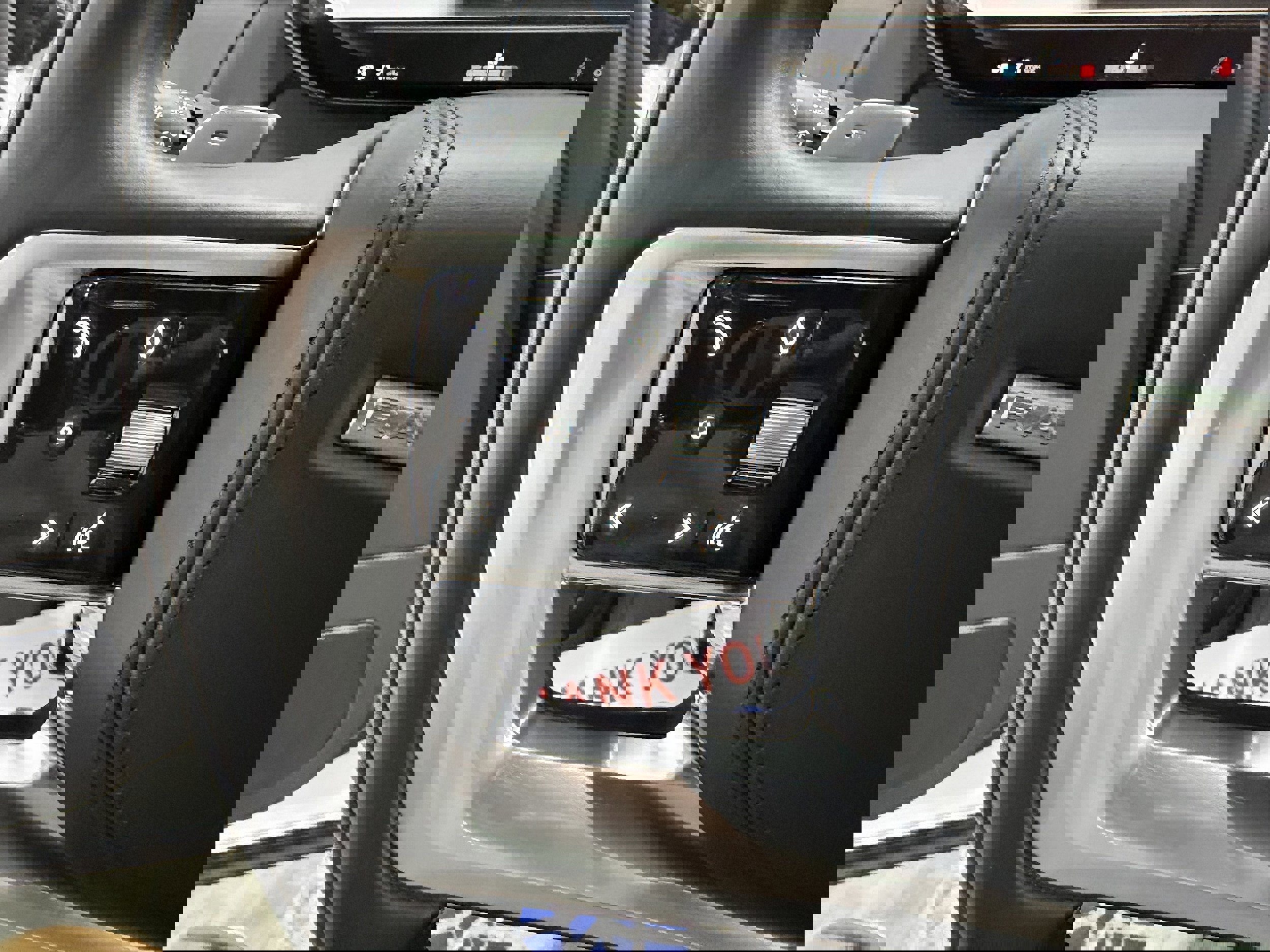 Used 2023 Land Rover Range Rover SE image 16