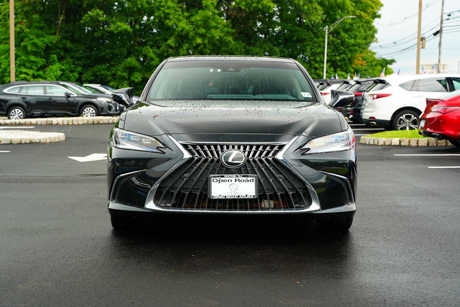 Used 2024 Lexus ES 350 Ultra Luxury w/ Accessory Package (Z2) FWD image 2