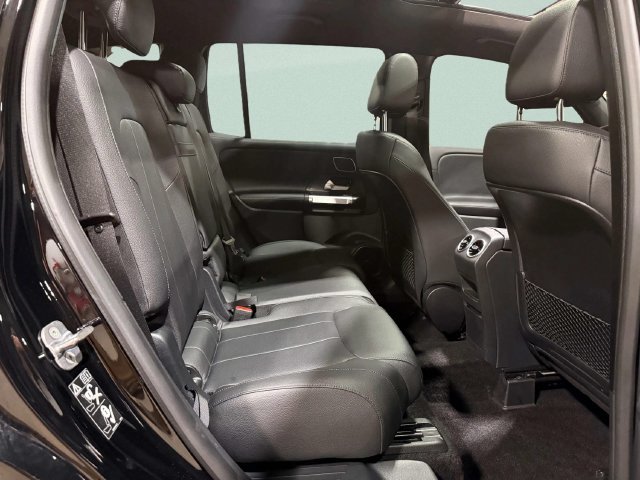 Used 2024 Mercedes-Benz GLB 250 4MATIC image 29