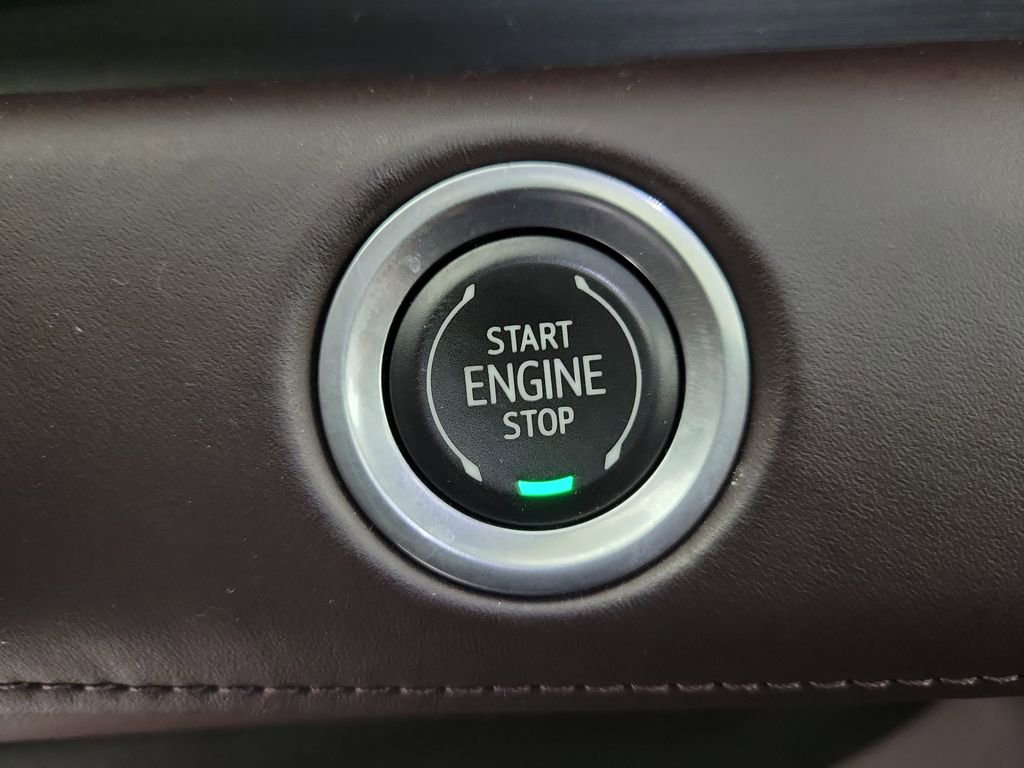 Certified 2021 Cadillac Escalade Sport Platinum w/ Heavy-Duty Trailer Package image 30