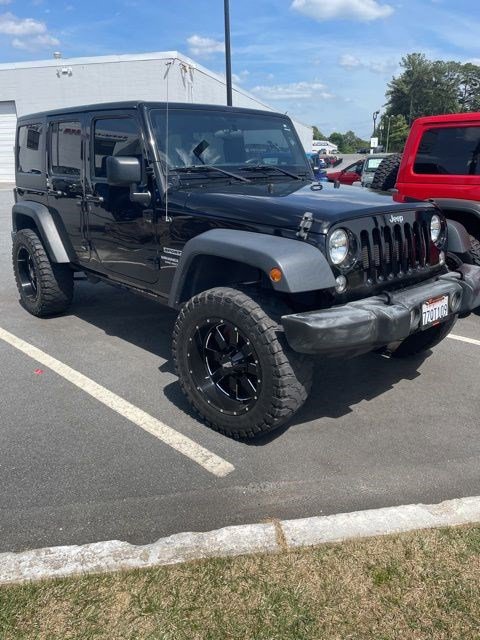 Used 2017 Jeep Wrangler Unlimited Sport w/ Connectivity Group AWD/4WD image 2
