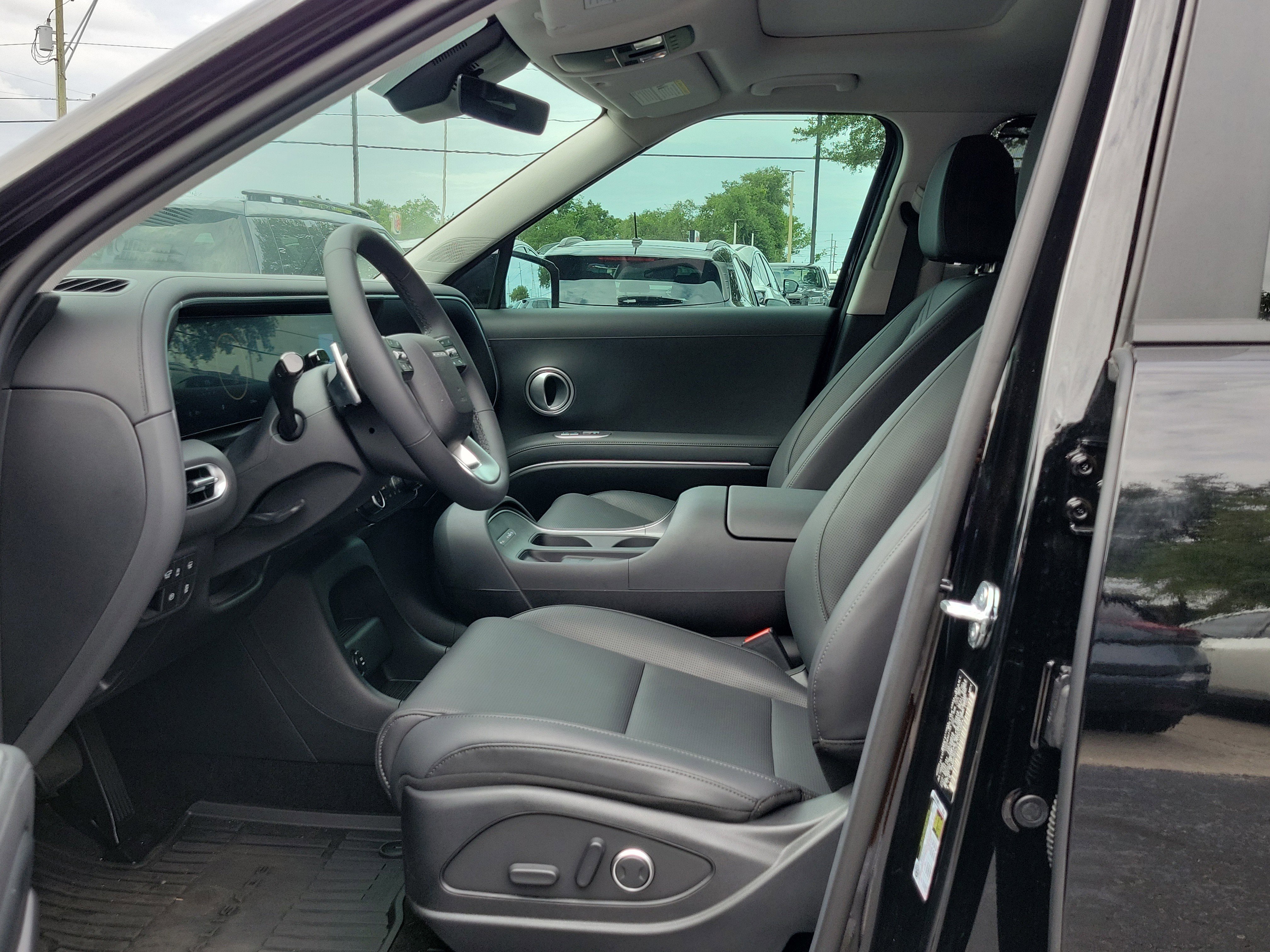 Used 2026 Hyundai Palisade SEL FWD image 19