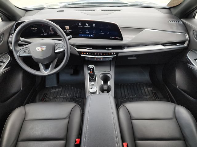 Used 2025 Cadillac XT4 Premium Luxury FWD image 19