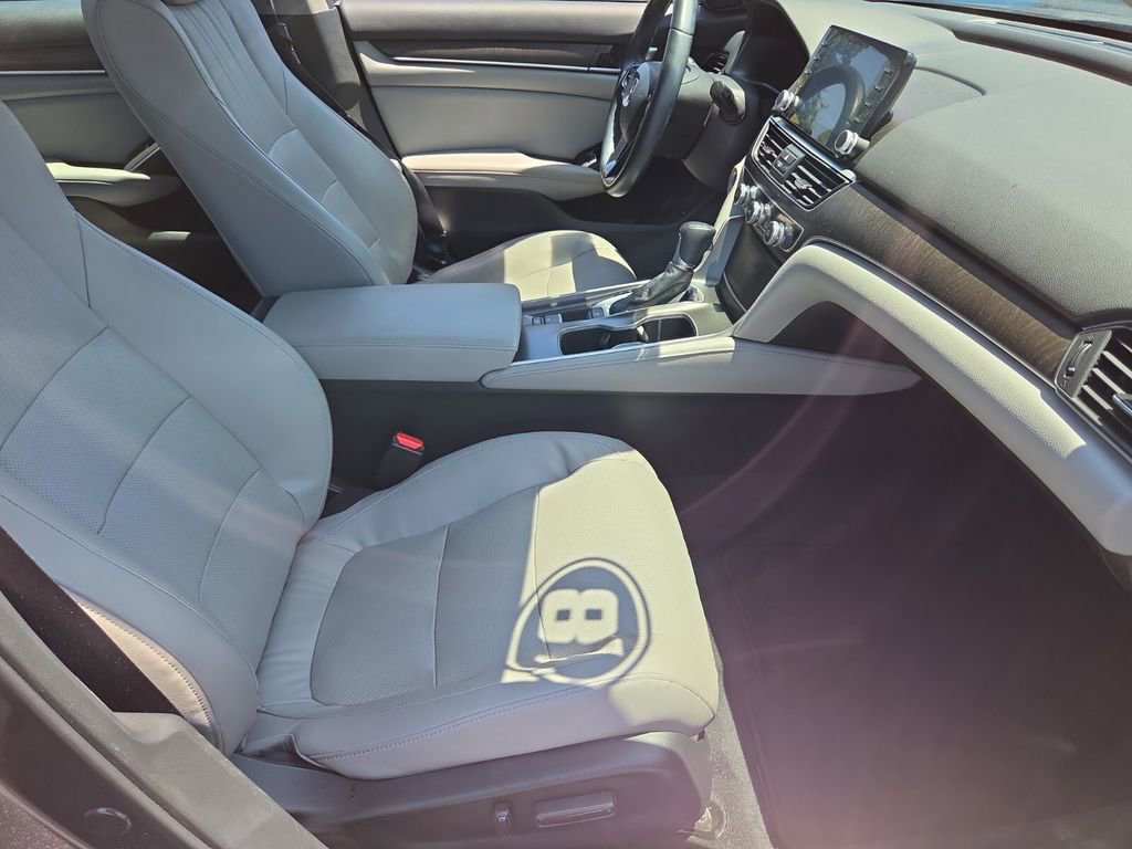 Used 2018 Honda Accord EX-L image 19