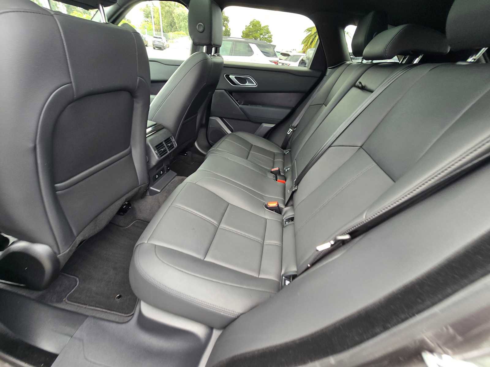 Used 2026 Land Rover Range Rover Velar Dynamic SE AWD/4WD image 20