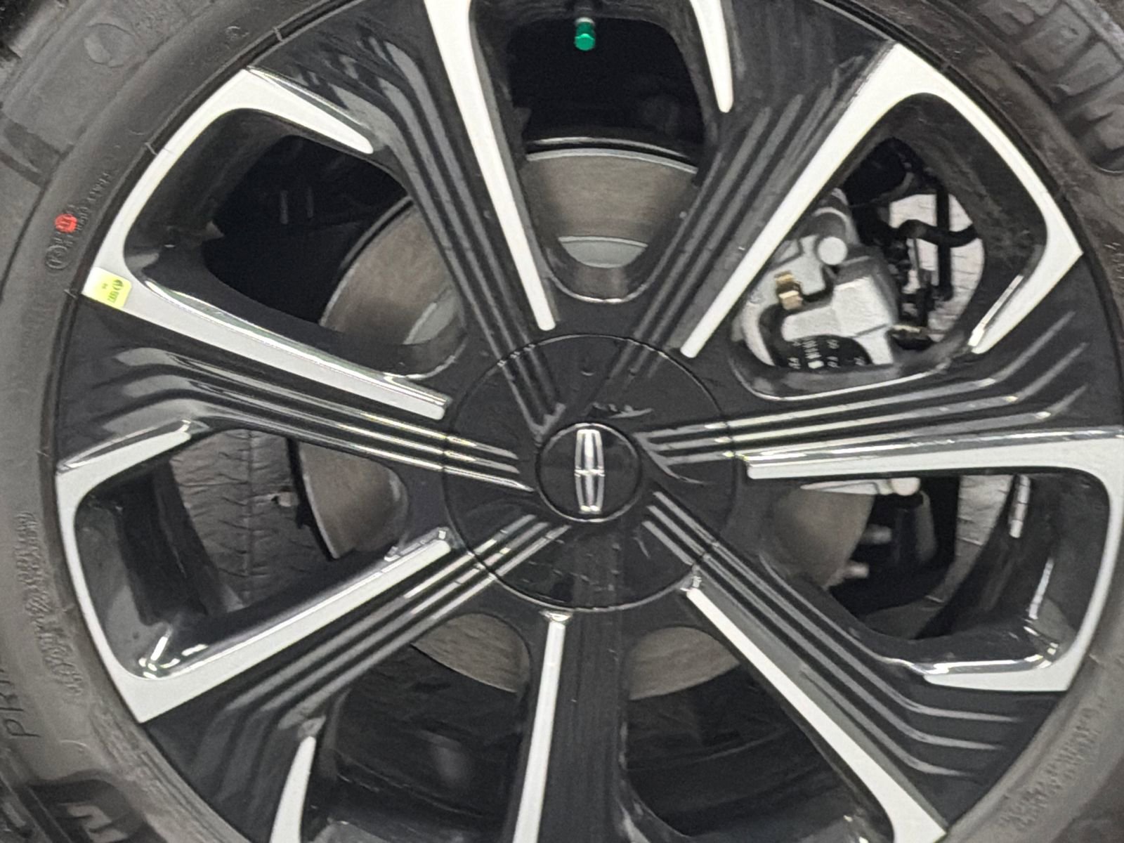 New 2026 Lincoln Nautilus Reserve AWD/4WD image 5