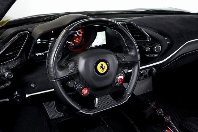 Certified 2020 Ferrari 488 Pista Coupe image 32