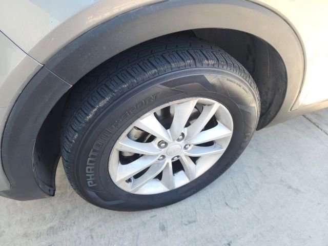 Used 2016 Kia Sorento L image 6