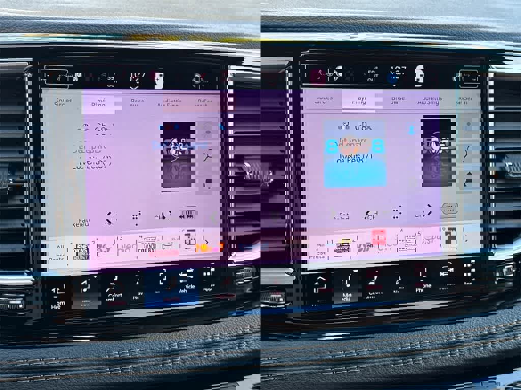 Used 2022 Chrysler Pacifica Pinnacle image 28