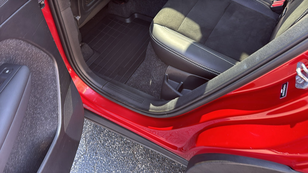Used 2019 Volvo XC40 T5 R-Design AWD/4WD image 35