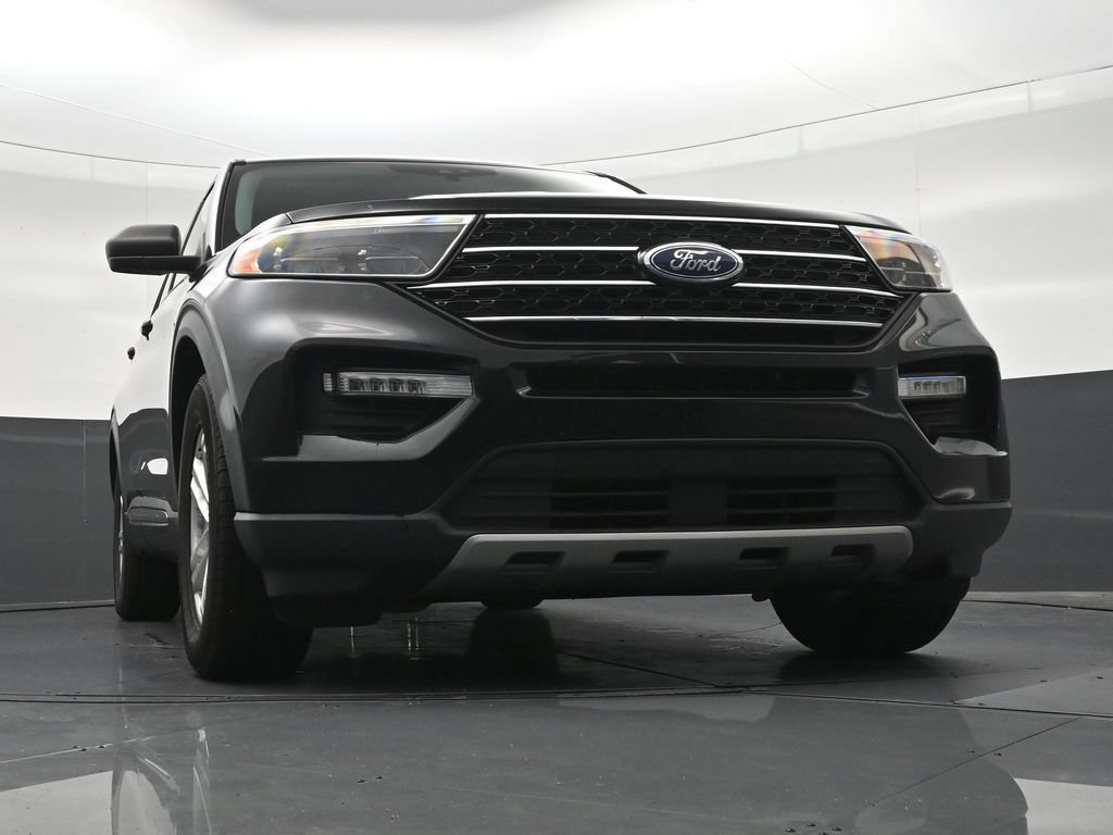 Used 2021 Ford Explorer XLT w/ Equipment Group 202A RWD image 28