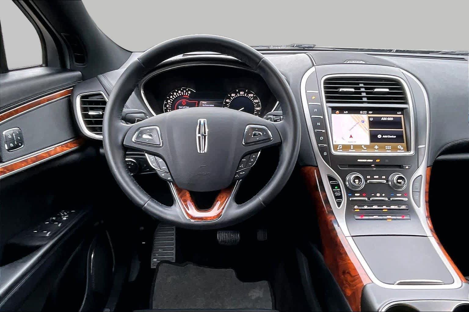 Used 2016 Lincoln MKX Select w/ Select Plus Package FWD image 6