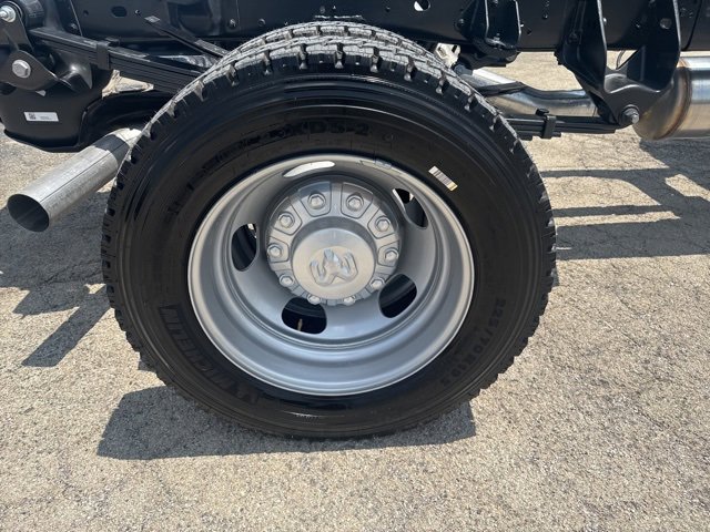 New 2025 RAM 5500 Tradesman image 15