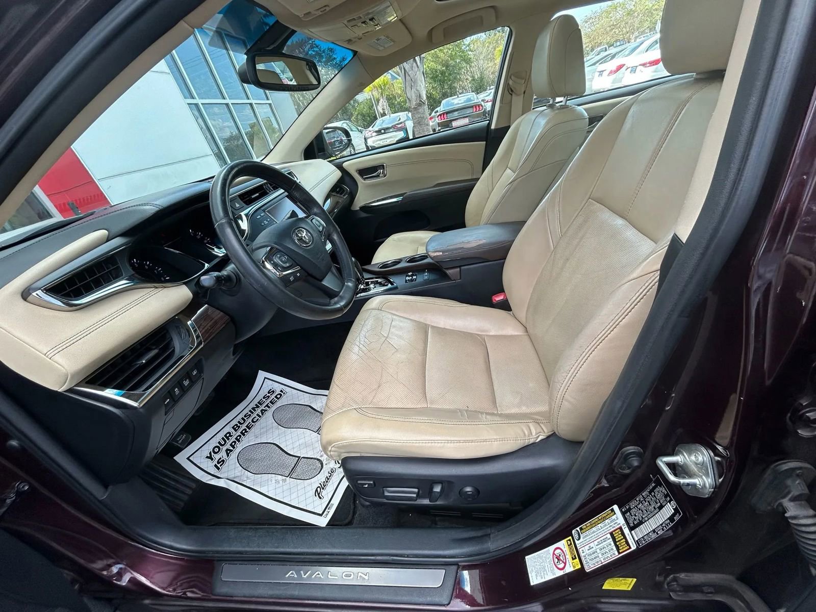 Used 2013 Toyota Avalon Limited image 10