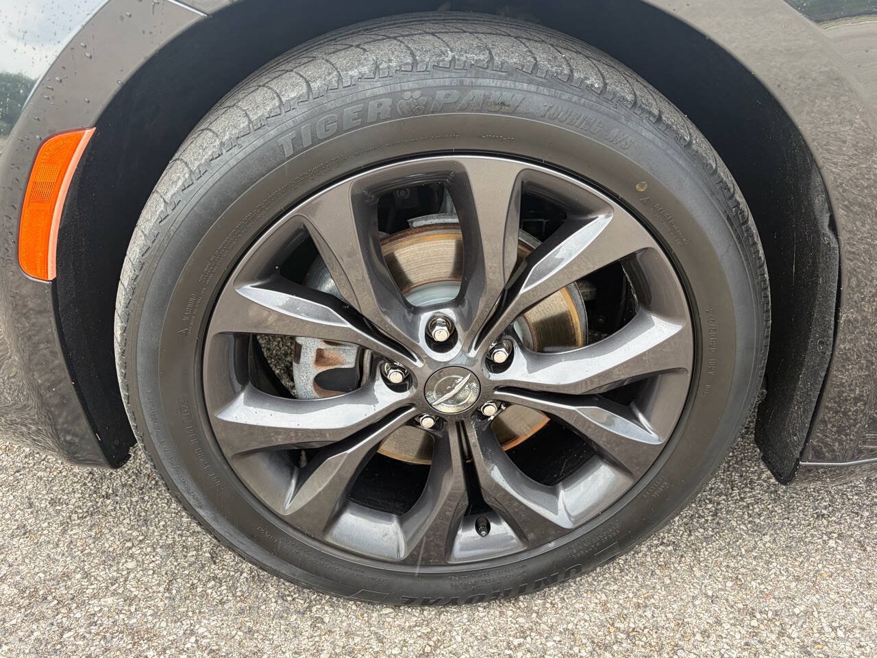 Used 2018 Chrysler Pacifica Touring-L w/ Premium Audio Group FWD image 22