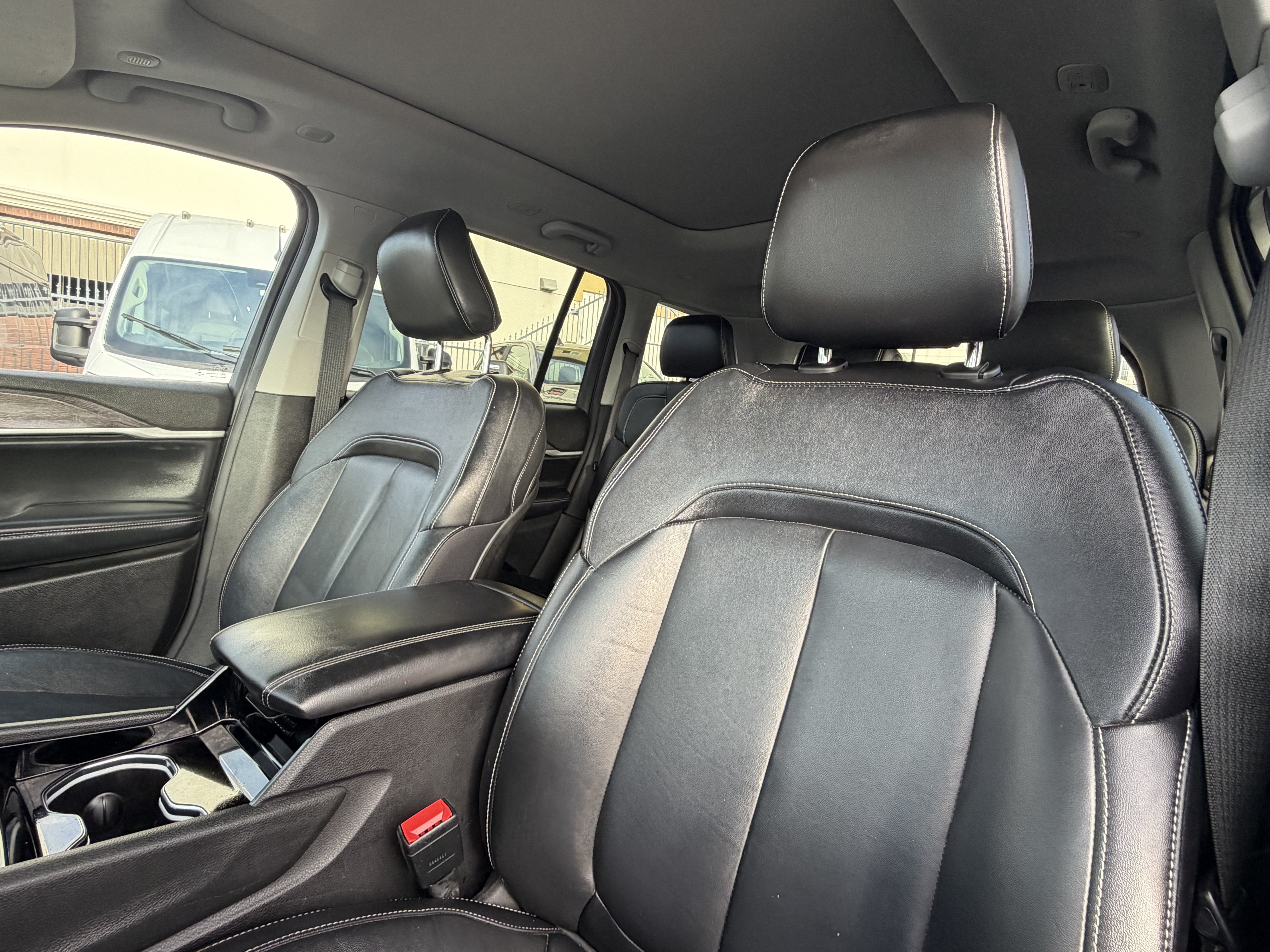 Used 2022 Jeep Grand Cherokee Limited RWD image 26