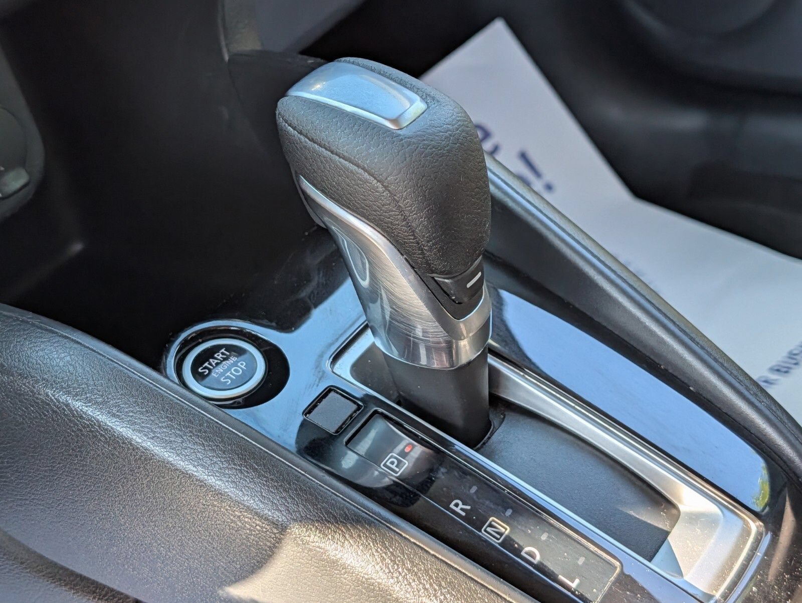 Used 2020 Nissan Kicks S FWD image 9