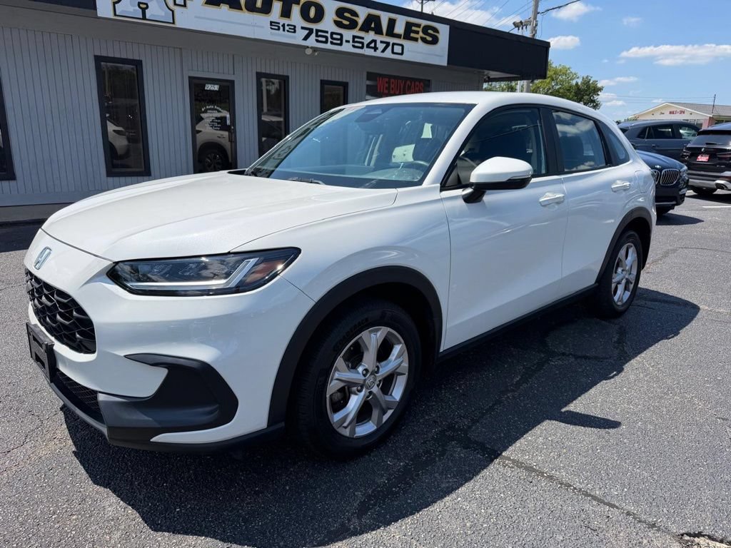 Used 2025 Honda HR-V LX image 2