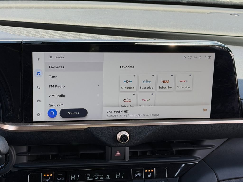 Used 2023 Toyota Crown XLE image 20