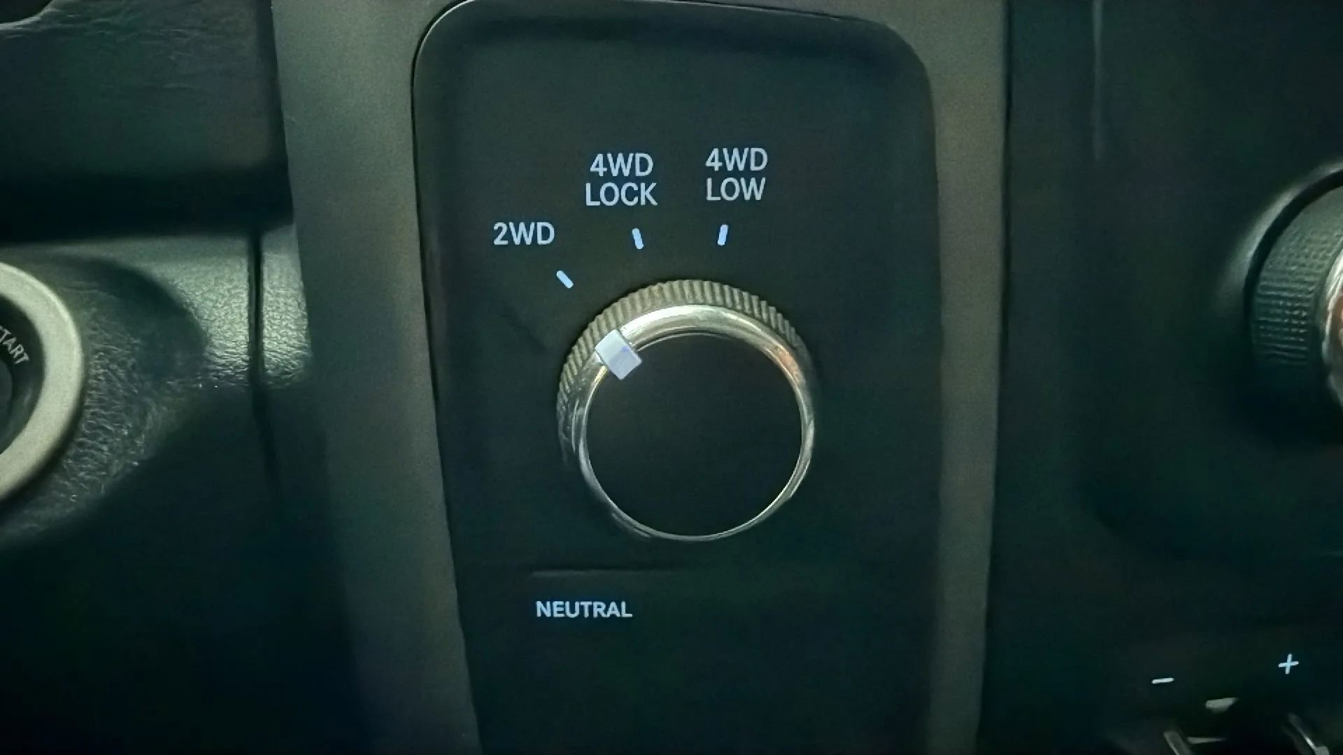 Used 2016 RAM 2500 Tradesman w/ Chrome Appearance Group image 22