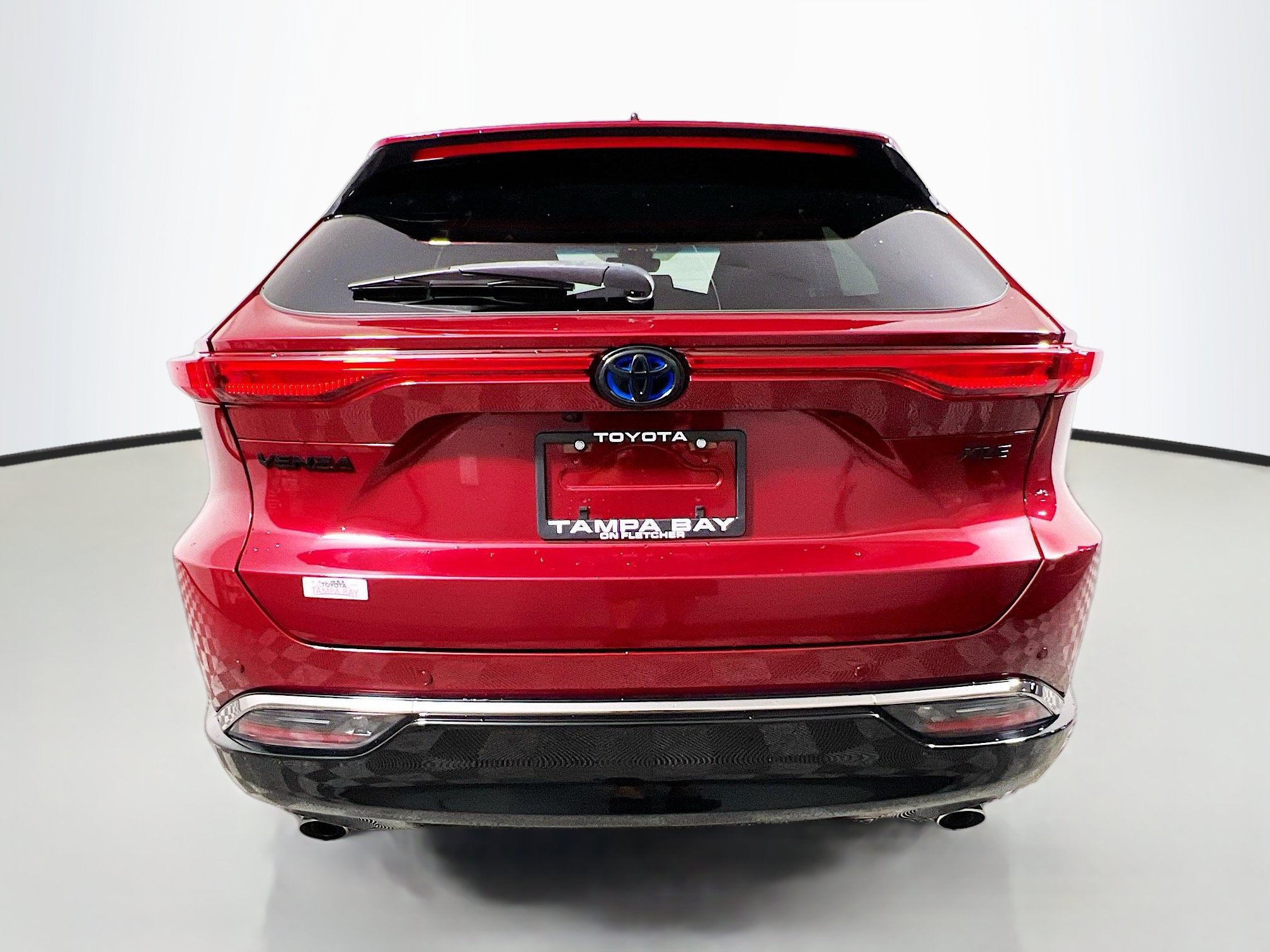 Used 2024 Toyota Venza Nightshade AWD/4WD image 6