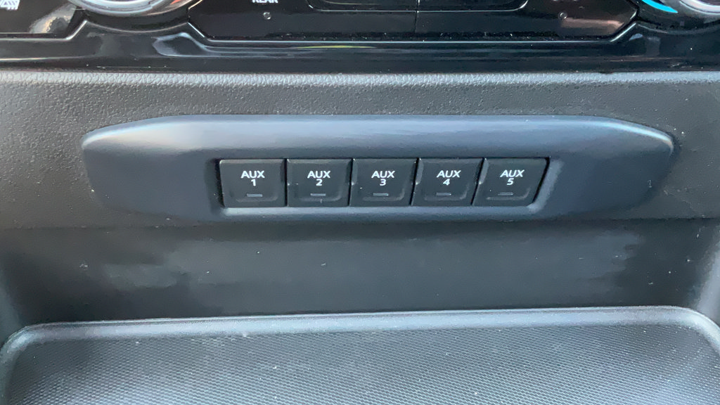 Used 2024 Chevrolet Silverado 2500 High Country w/ High Country Premium Package AWD/4WD image 37