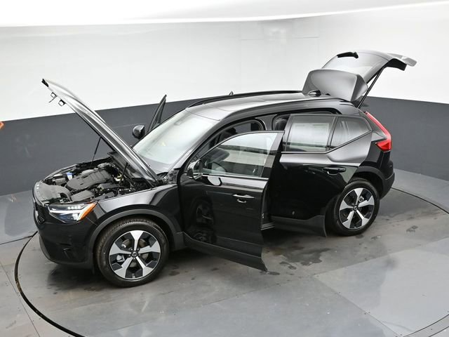 New 2026 Volvo XC40 B5 Plus w/ Protection Package Premier image 51