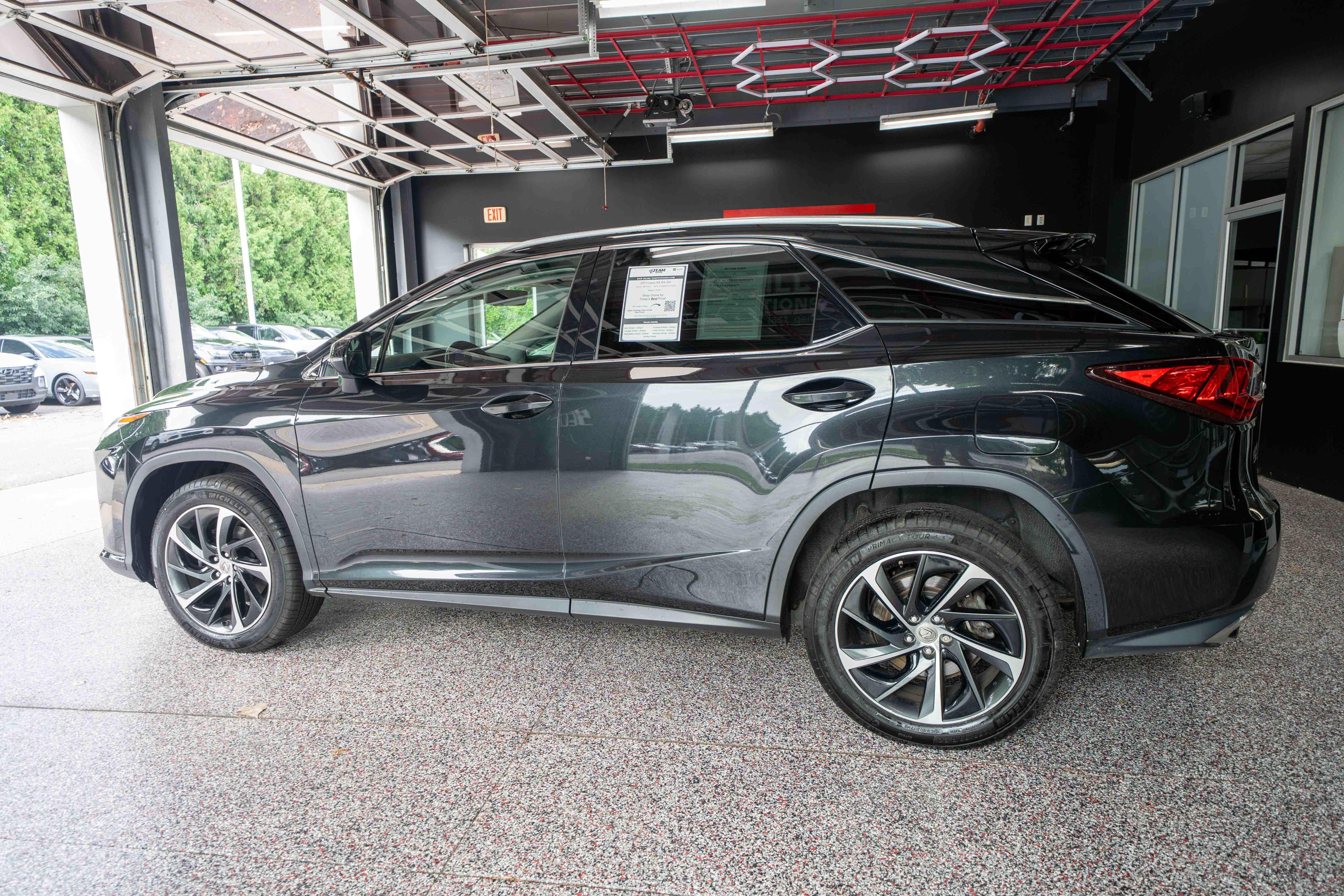 Used 2017 Lexus RX 350 AWD w/ Luxury Package image 2