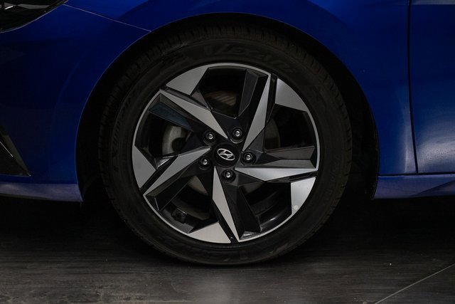 Used 2023 Hyundai Elantra Limited w/ Cargo Package image 8