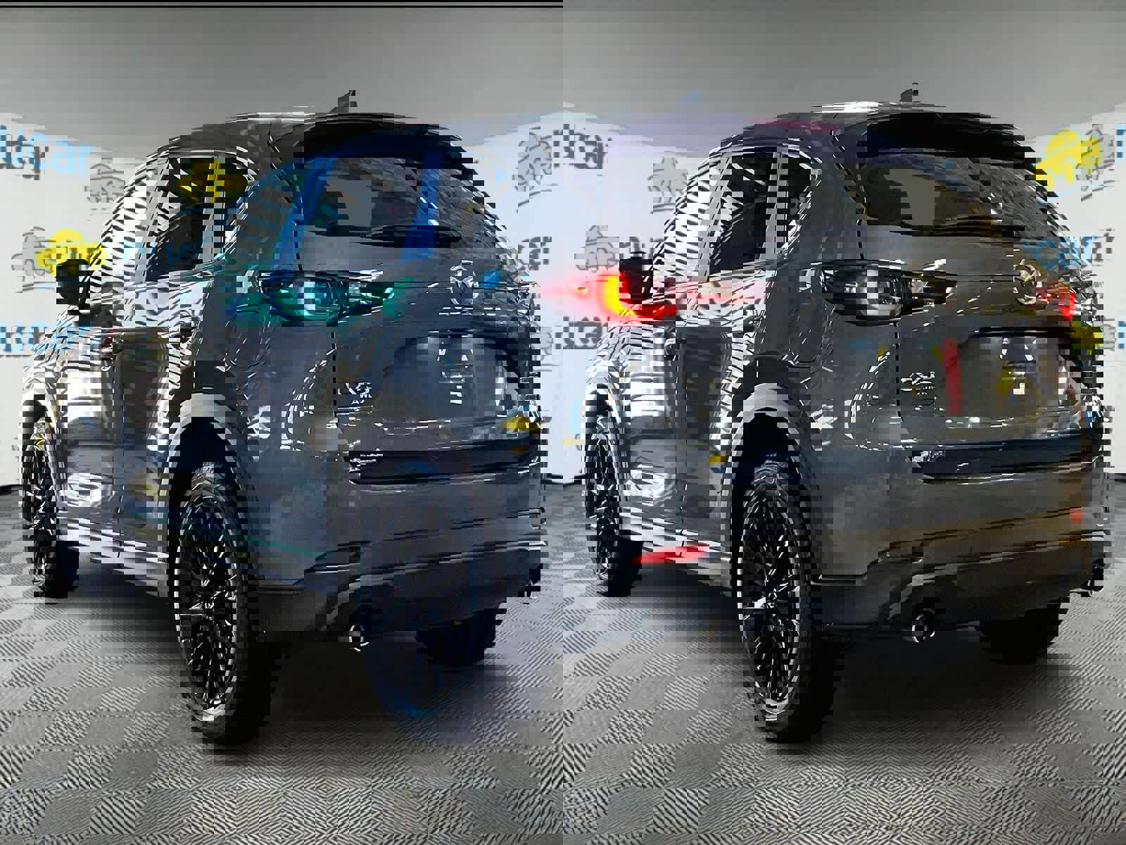 Used 2024 MAZDA CX-5 Carbon Edition image 4