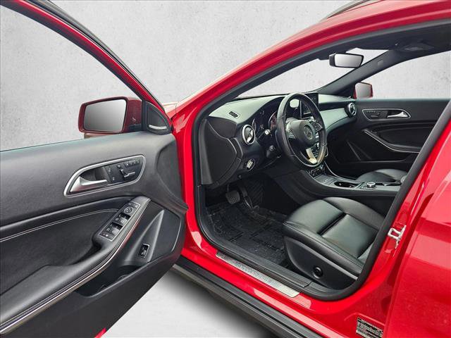 Used 2016 Mercedes-Benz GLA 250 image 18