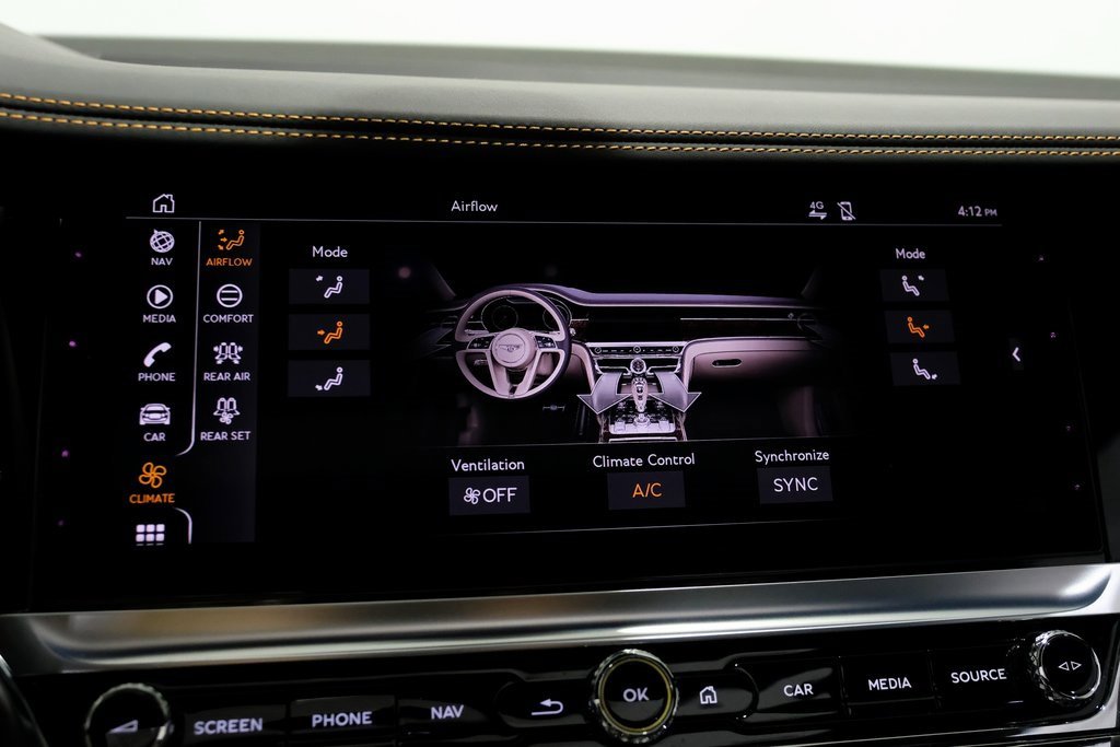 Used 2024 Bentley Flying Spur V8 image 28