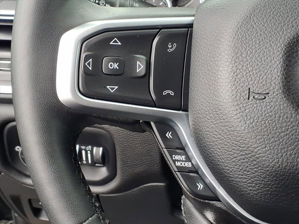 Used 2025 RAM 1500 Big Horn AWD/4WD image 10