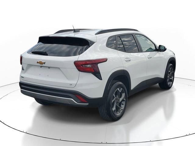 Certified 2025 Chevrolet Trax LT w/ Driver Confidence Package image 4