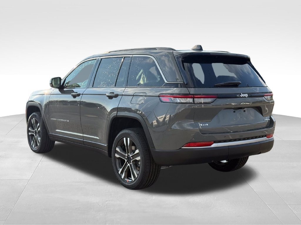 New 2027 Jeep Grand Cherokee Limited AWD/4WD image 3