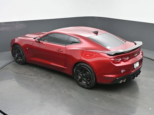 Used 2021 Chevrolet Camaro LT RWD image 36