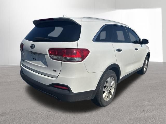 Used 2016 Kia Sorento FWD w/ LX Convenience Package image 5