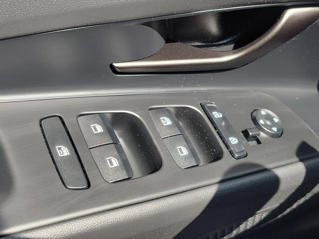 New 2026 Hyundai Elantra Sport FWD image 15
