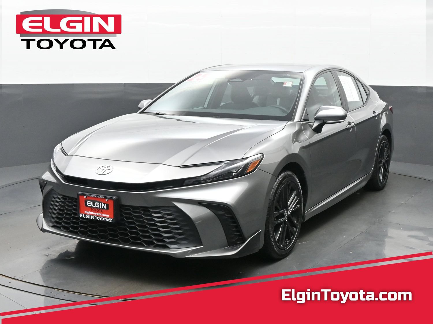 Used 2025 Toyota Camry SE w/ Convenience Package