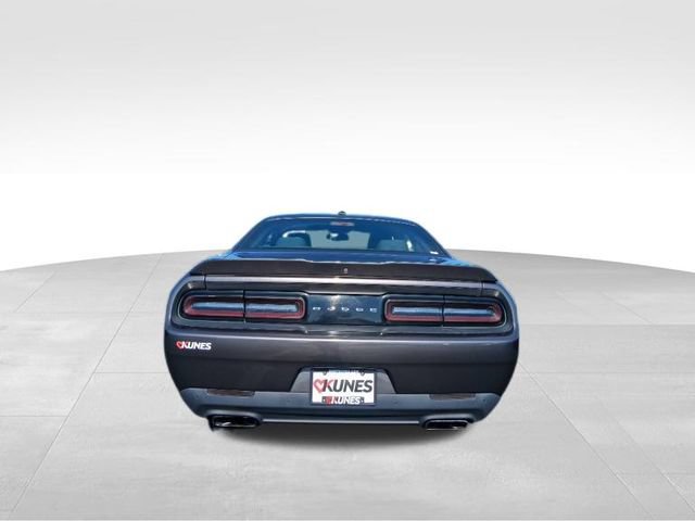 Used 2019 Dodge Challenger R/T RWD image 8