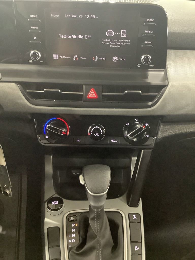 Certified 2025 Kia Seltos LX image 12