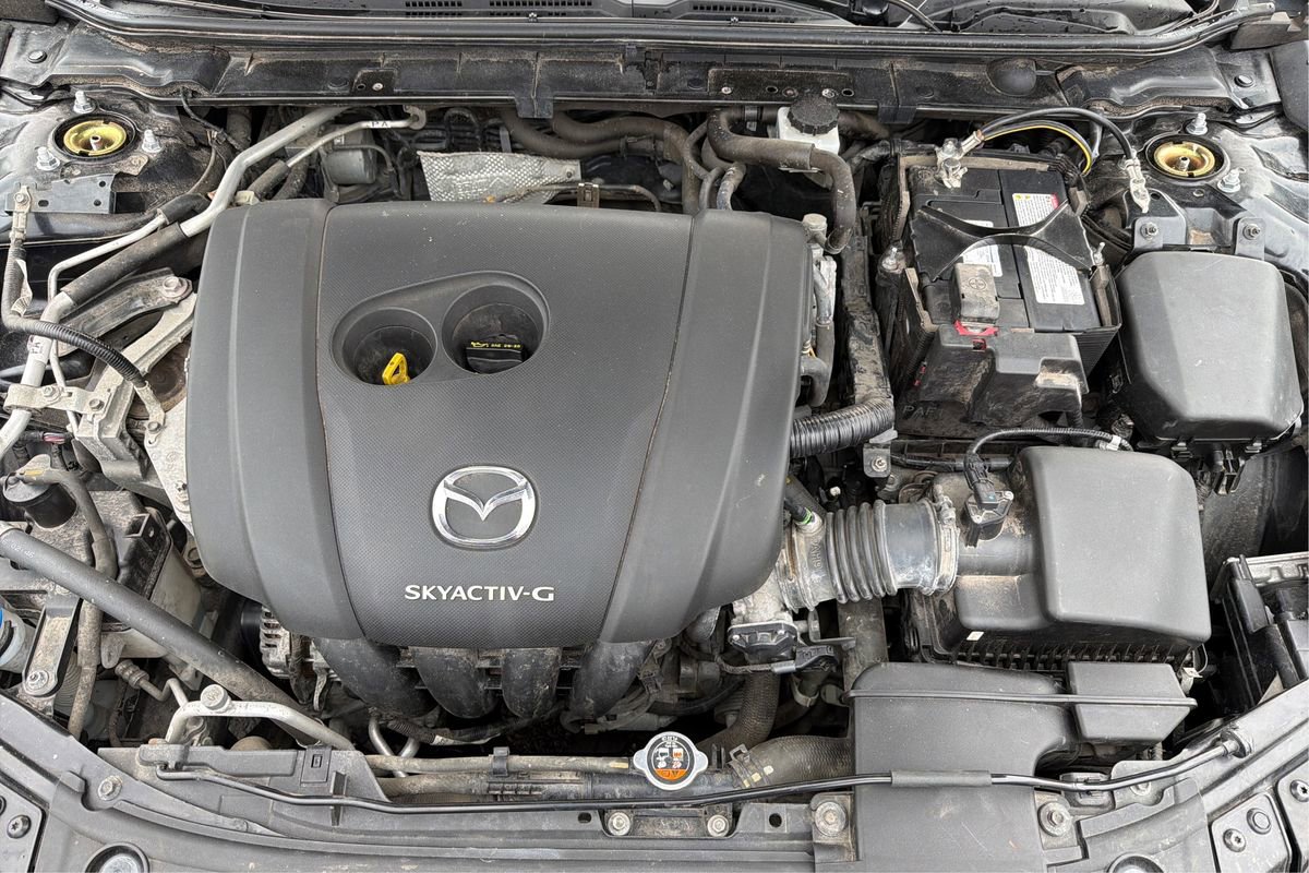 Used 2021 MAZDA MAZDA3 s image 22