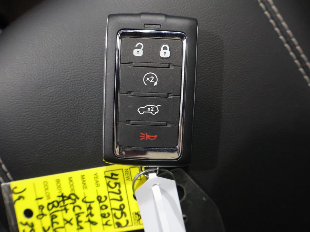 Used 2024 Jeep Grand Cherokee L Altitude AWD/4WD image 26