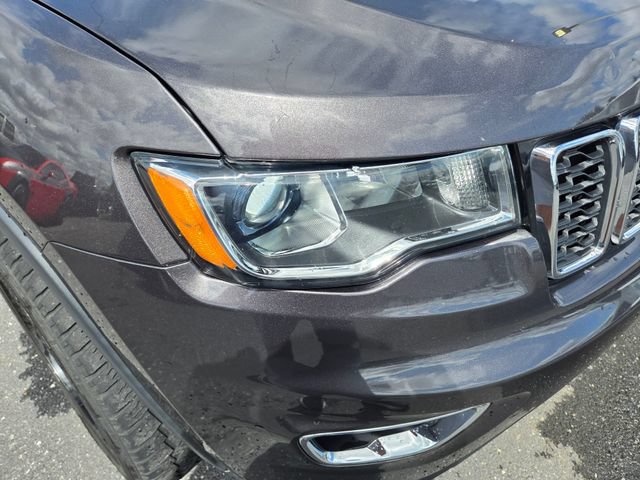 Certified 2021 Jeep Grand Cherokee Laredo X AWD/4WD image 18