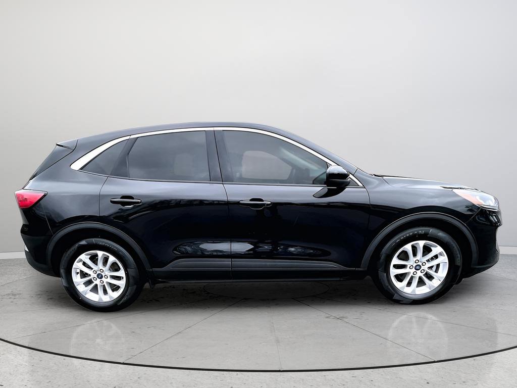 Used 2020 Ford Escape SE image 7