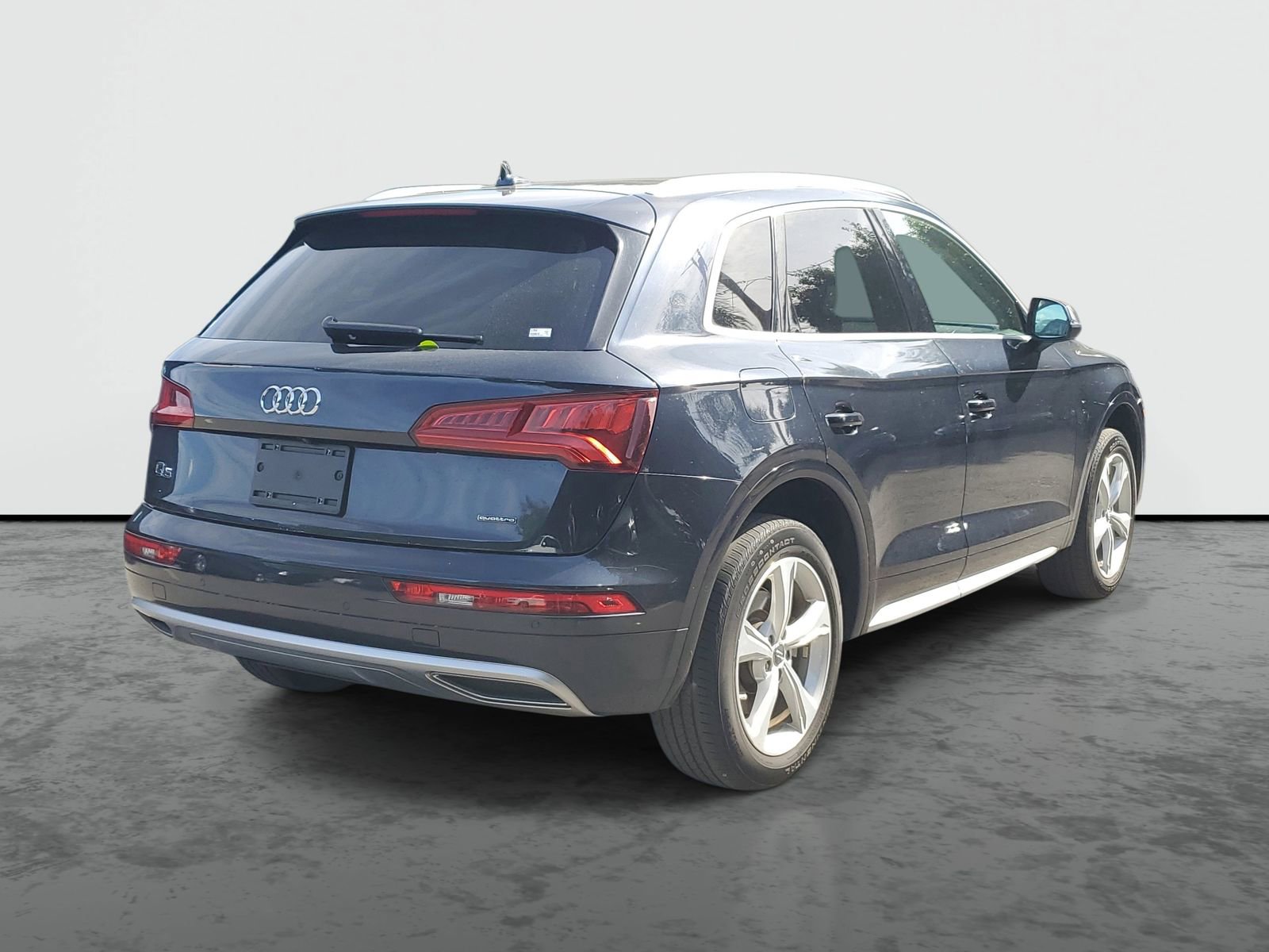 Used 2020 Audi Q5 2.0T Premium w/ Convenience Package AWD/4WD image 4