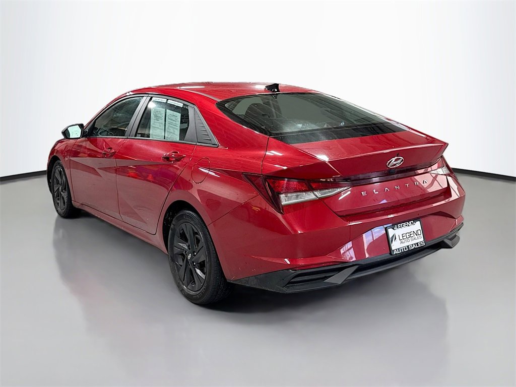 Used 2021 Hyundai Elantra SEL w/ Convenience Package image 9
