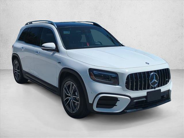 Used 2025 Mercedes-Benz GLB 35 AMG 4MATIC image 3