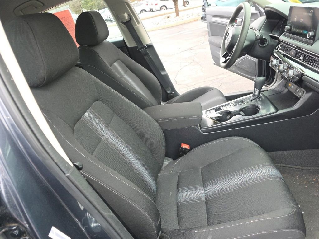 Used 2023 Honda Civic LX image 25