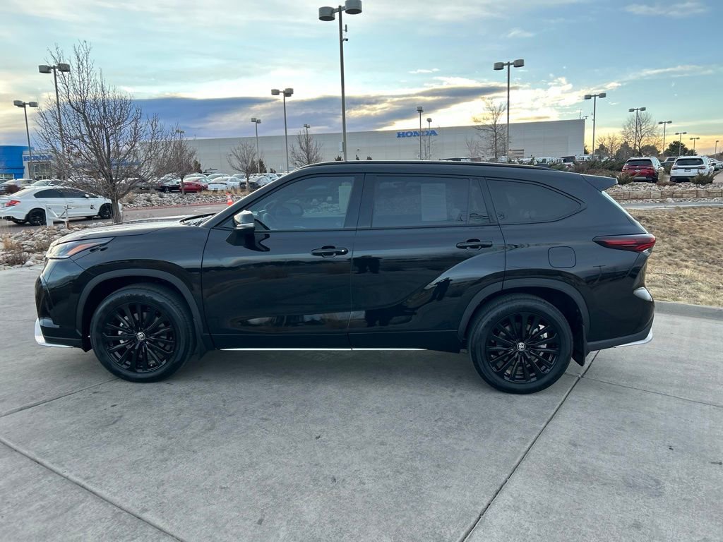 Used 2026 Toyota Highlander XSE image 4